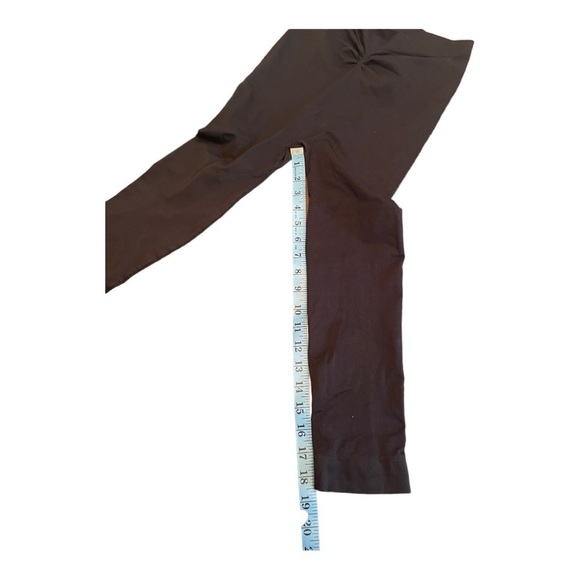 IINGRID+ISABEL SEAMLESS LEGGING-LIKE TIGHT - Picture 11 of 13